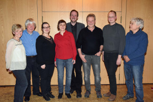 (v.l.): Stellv. Kassiererin GRin Ch. Fichtl-Scholl, Kassier GR P. Lemmen, Stellv. Ortsvorsitzende E. Hölsch und J. Praxenthaler, Ortsvorsitzender A. Hofmann, Stellv. Ortsvorsitzender GR E. Elsner, Schriftführer O. Klimek, Stellv. Schriftführer K. Hornung