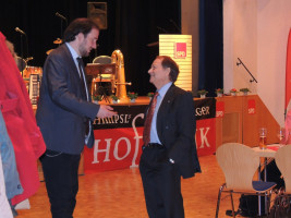 Ortsvorsitzender Andreas C. Hofmann im Gespräch mit Landtagsabgerdneten Prof. Dr. Peter Paul Gantzer