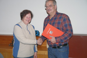 Altvorsitzende Karin Schulze und Matthias Wenzel (25 Jahre Mitglied)