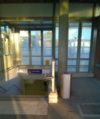 (Neues) Bahnhofsgebäude an der Mittenheimerstraße