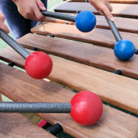 Xylophone mit bunten Klöppeln