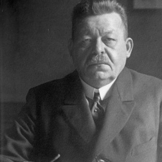 Friedrich Ebert als Reichspräsident und danach? Zur Geschichte der